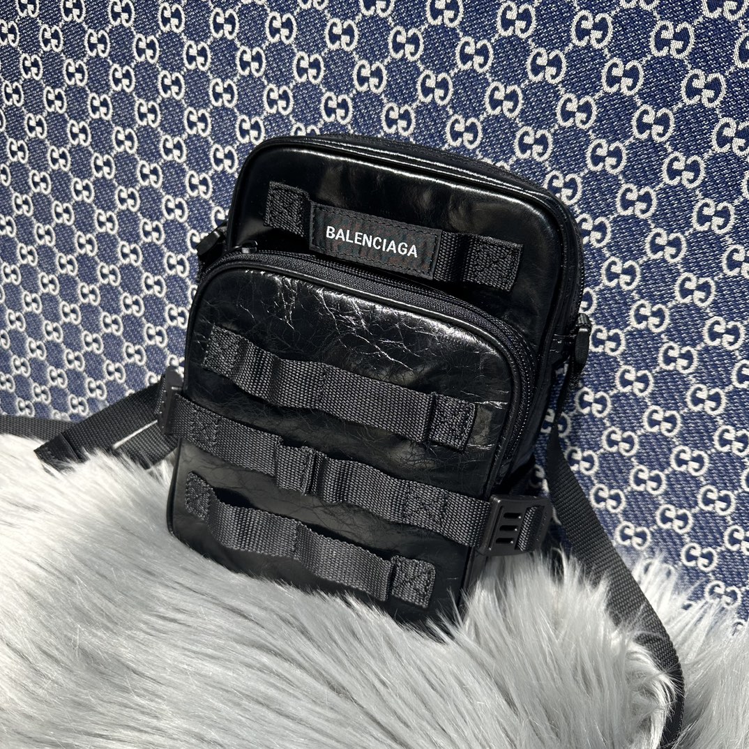 高仿原單balenciaga巴黎世家包包 Army 黑色牛皮 斜挎郵差包 小號