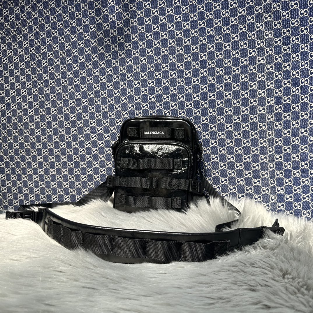 高仿原單balenciaga巴黎世家包包 Army 黑色牛皮 斜挎郵差包 小號