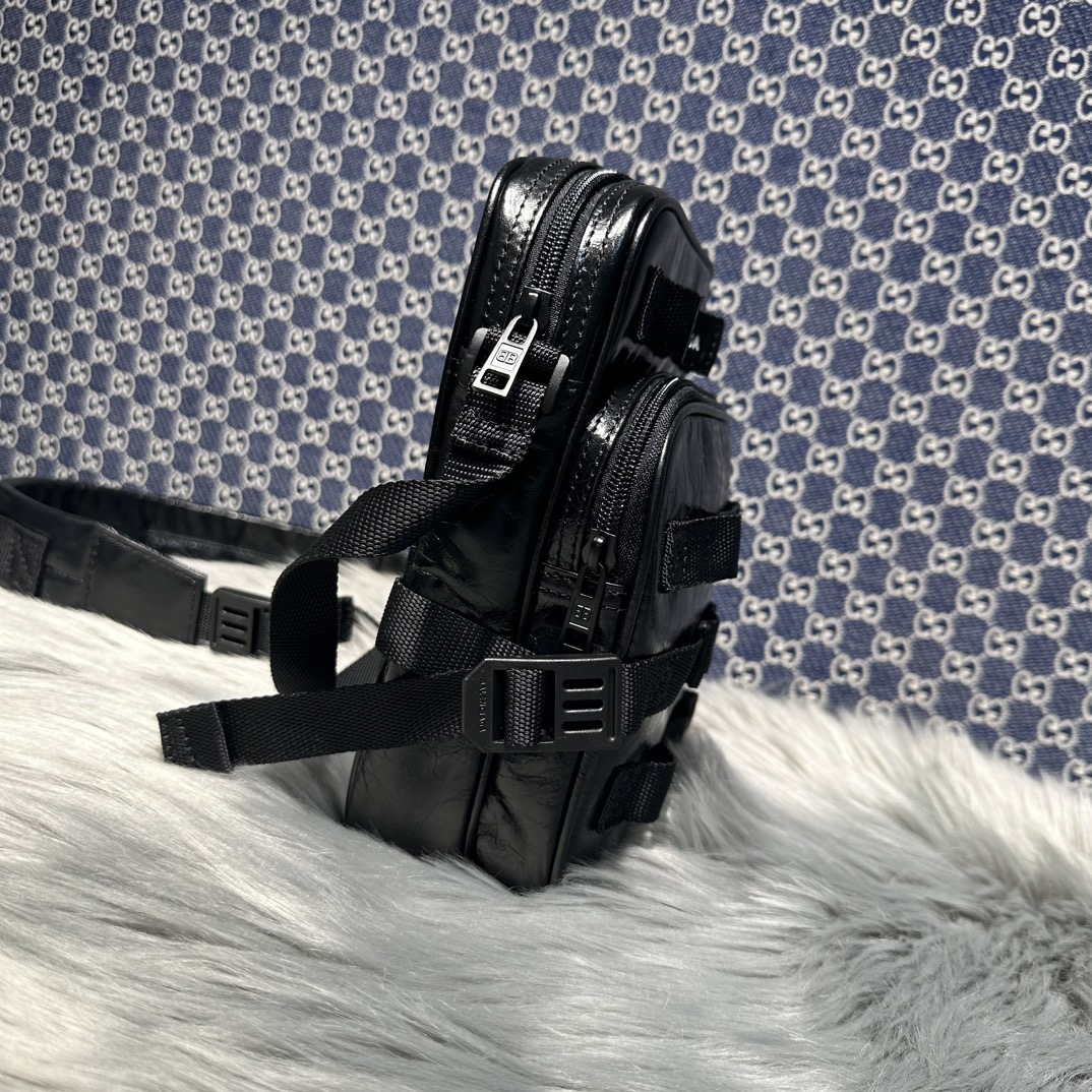 高仿原單balenciaga巴黎世家包包 Army 黑色牛皮 斜挎郵差包 小號
