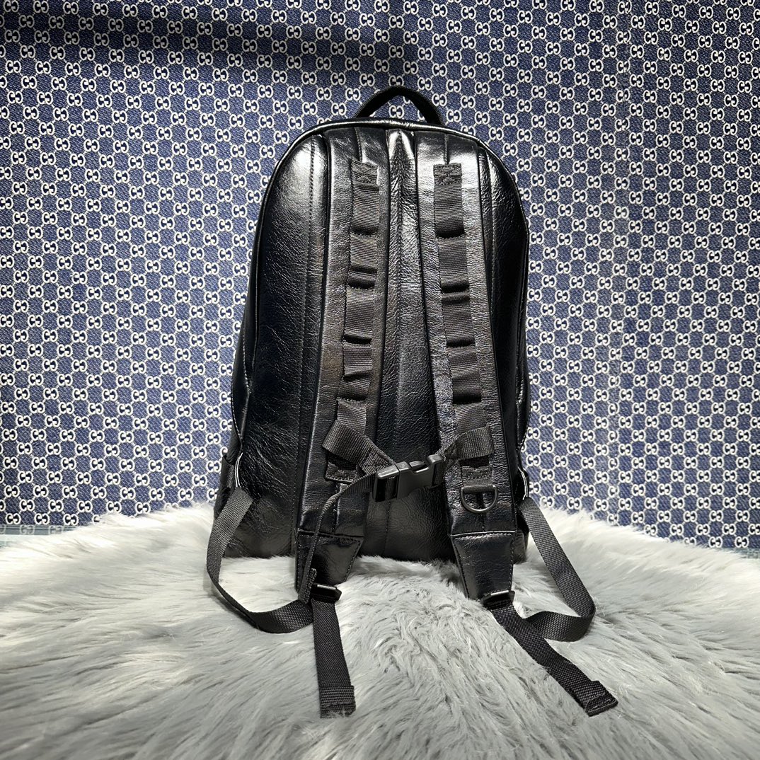 高仿複刻balenciaga巴黎世家 Army 中號黑色細紋牛皮革多用途雙肩包