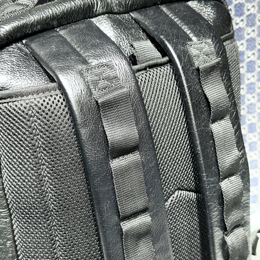 一比一複刻balenciaga巴黎世家 ARMY Space洗水牛皮 多用途雙肩包