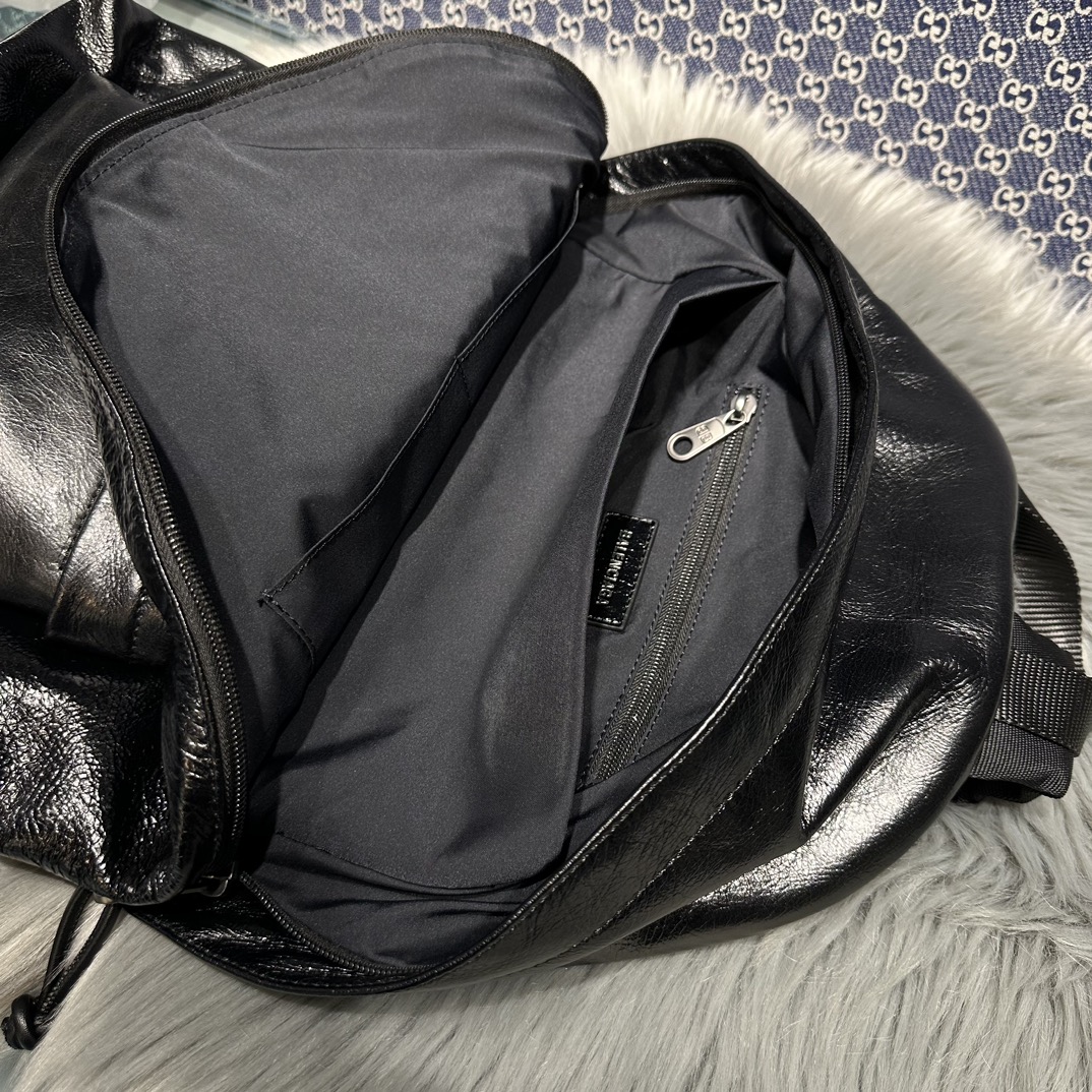 1比1専櫃複刻balenciaga巴黎世家 EXPLORER雙肩包