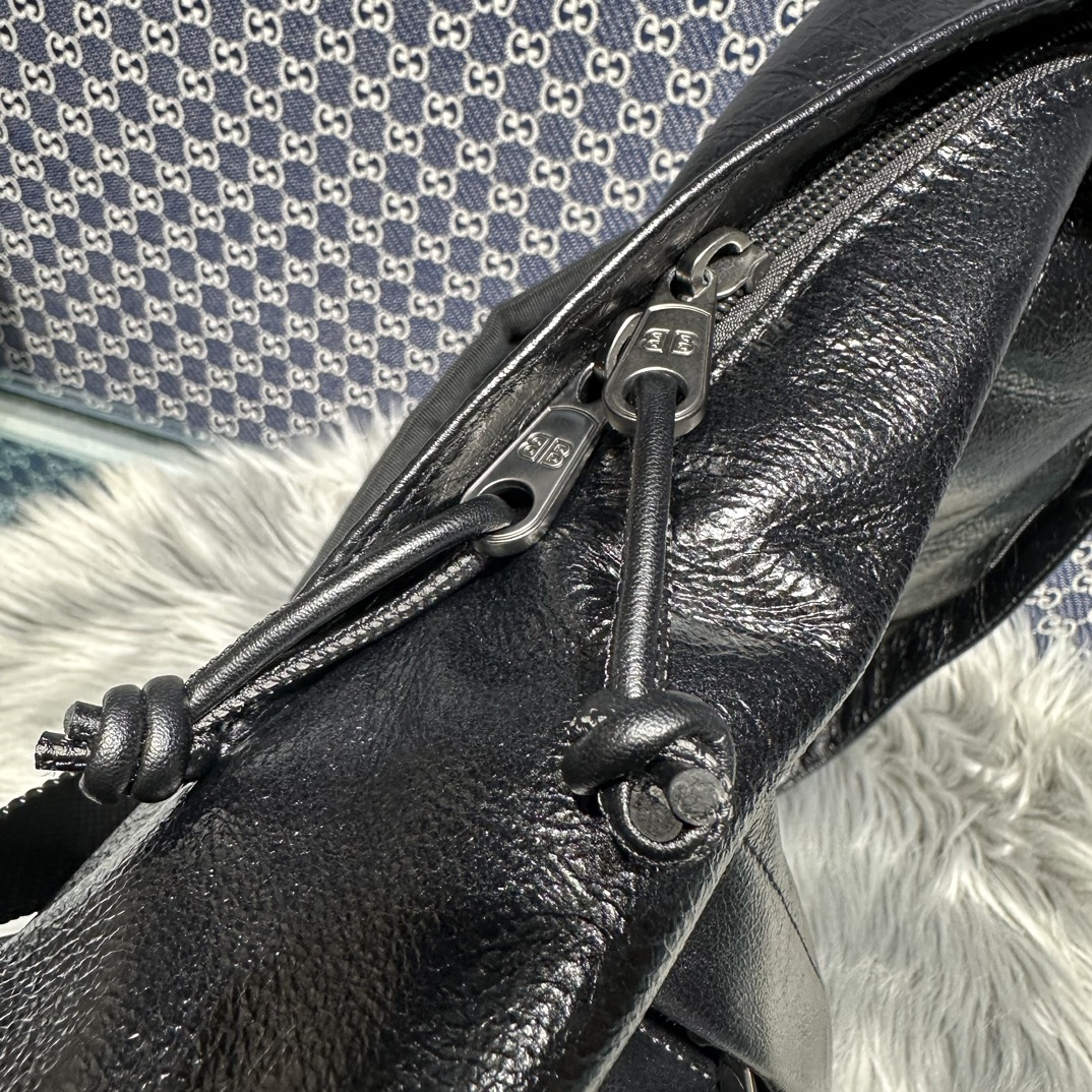 1比1専櫃複刻balenciaga巴黎世家 EXPLORER雙肩包