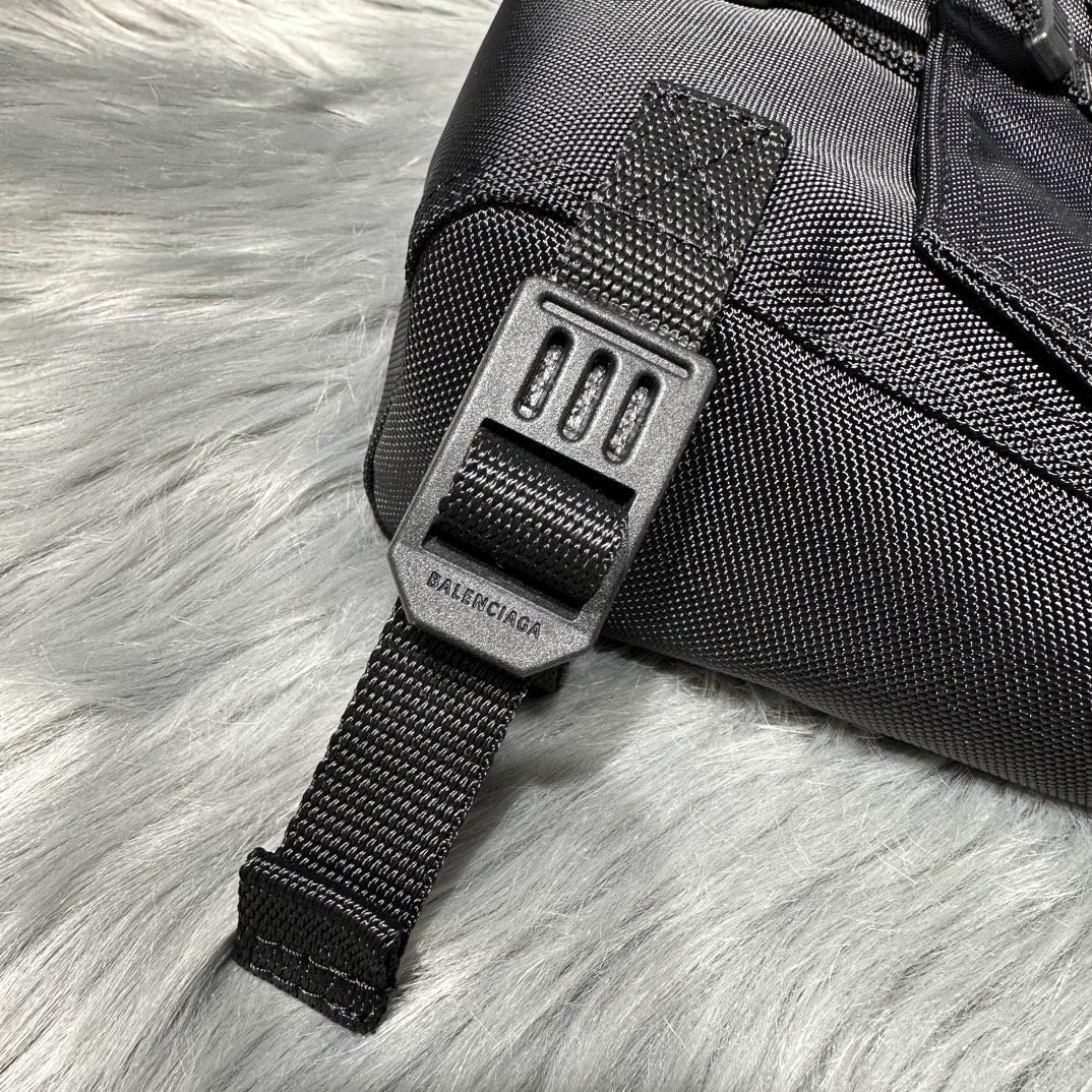 原單複刻balenciaga巴黎世家 Army 黑色尼龍郵差包