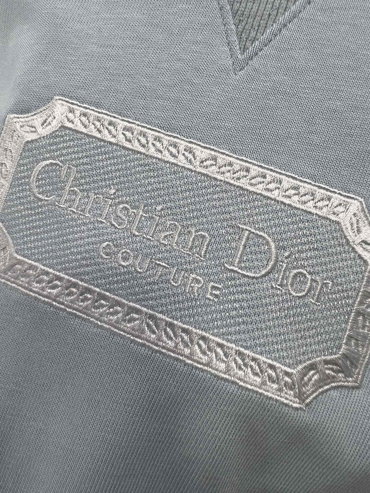 高仿DIORCD衣服胸前字母短袖T恤男裝女裝