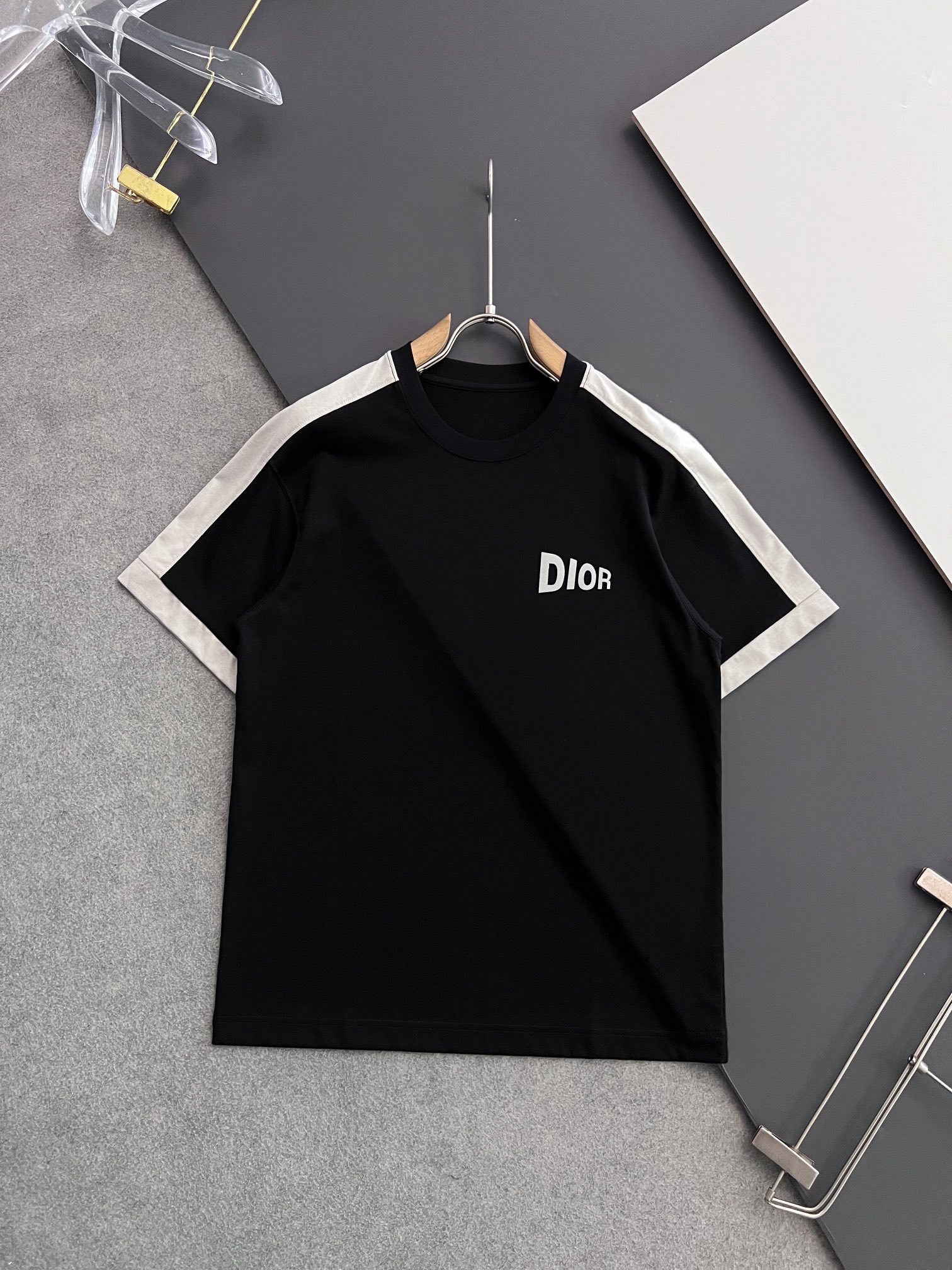 DIOR高仿精品衣服圓領段總純棉T恤 黑色