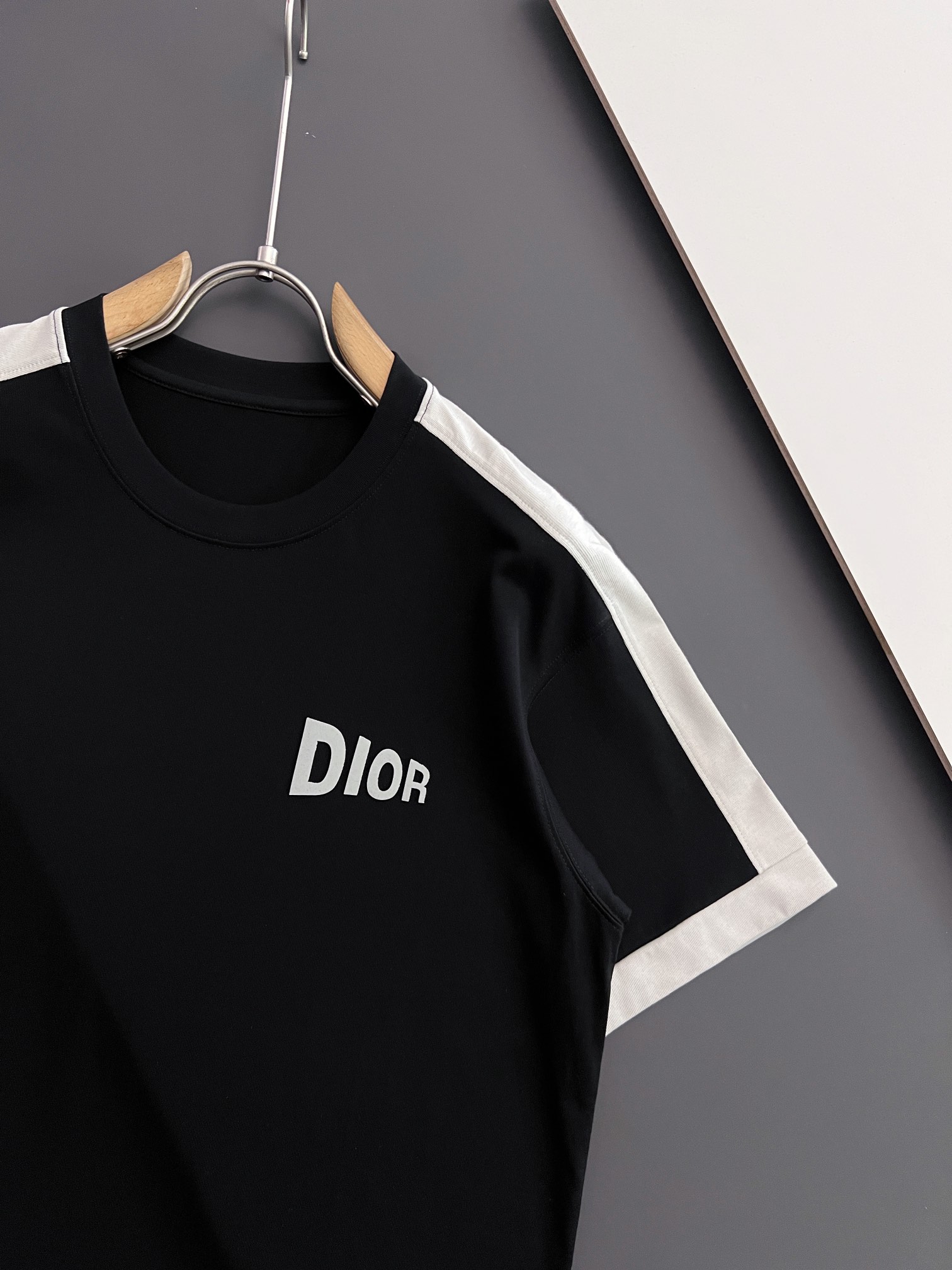 DIOR高仿精品衣服圓領段總純棉T恤 黑色