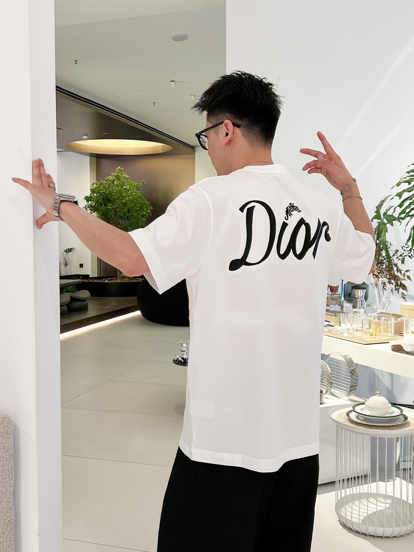 高仿男裝DIOR圓領短袖T恤專櫃同步