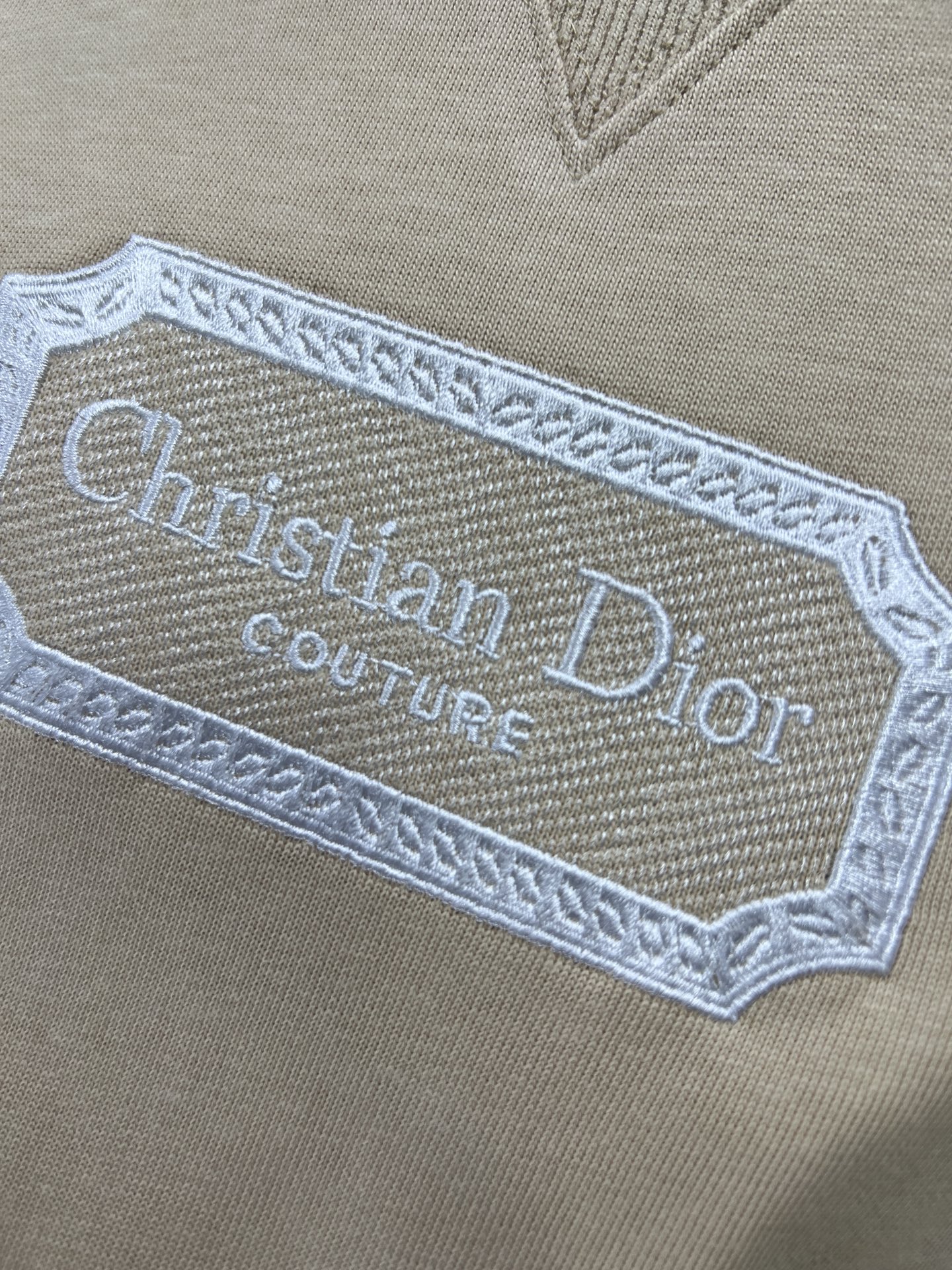 DIOR2024春季新品CD胸前銀標高仿圓領短袖T恤 男女同款