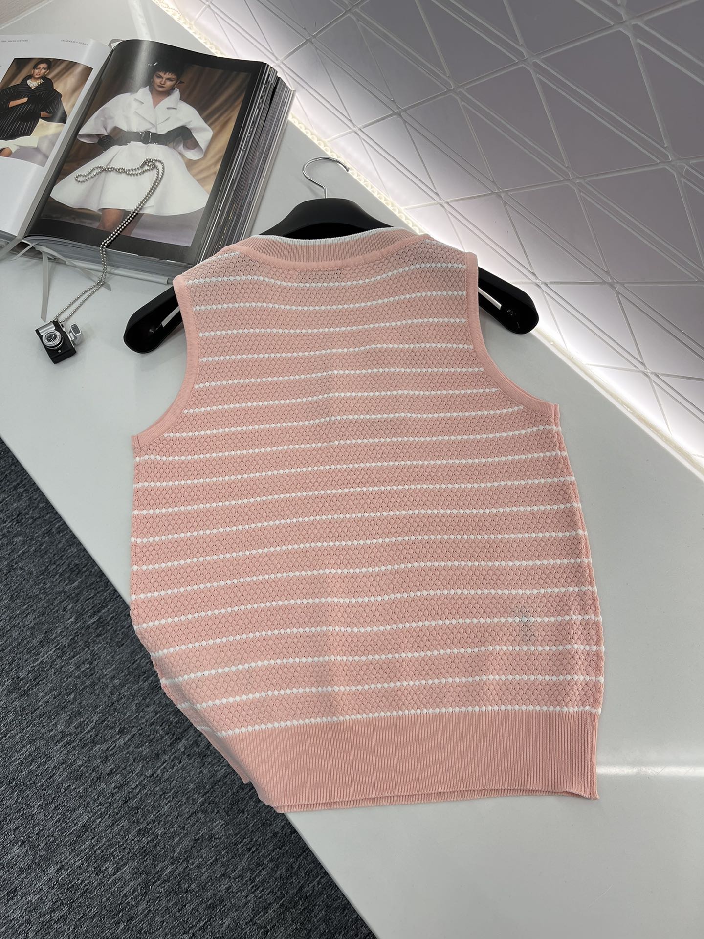 DIOR2024新品刺繡條紋背心 透氣行好 女款無袖粉色背心