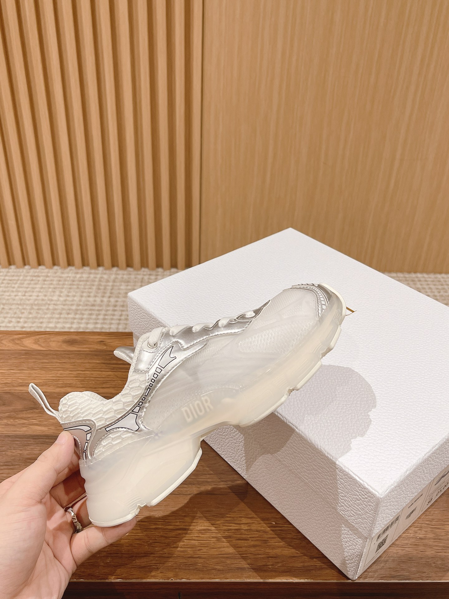 卓越經典DIOR高仿女款休閒鞋