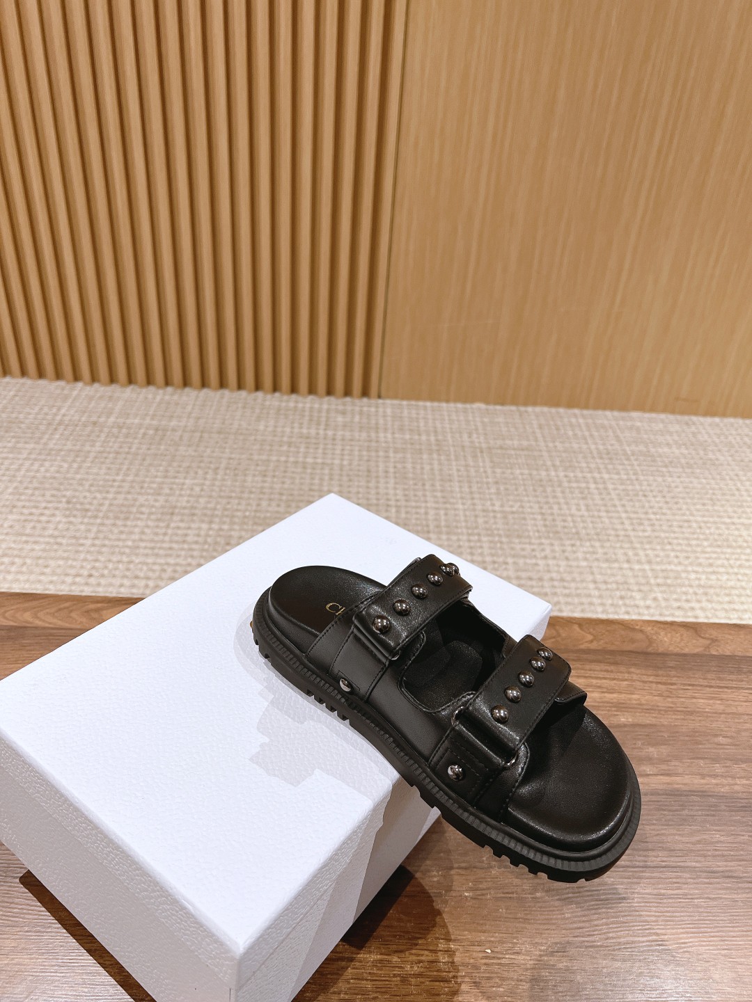 𝐂𝐇𝐑𝐈𝐒𝐓𝐈𝐀𝐍 𝐃𝐈𝐎𝐑頂級A貨迪奧男女同款運動休閒鞋