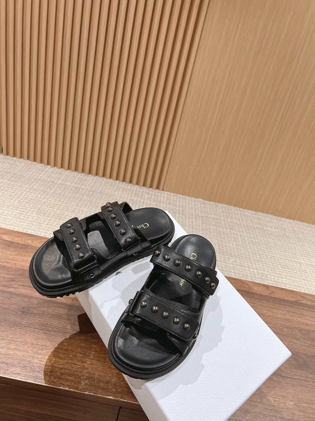 𝐂𝐇𝐑𝐈𝐒𝐓𝐈𝐀𝐍 𝐃𝐈𝐎𝐑頂級A貨迪奧男女同款運動休閒鞋