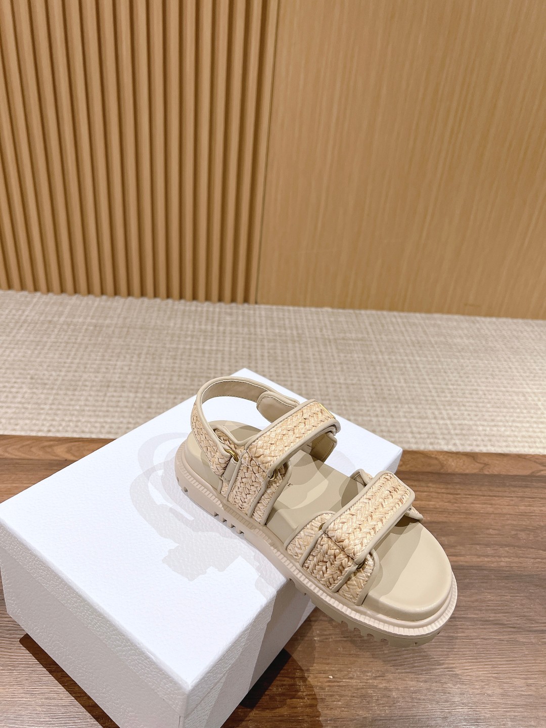 𝐂𝐇𝐑𝐈𝐒𝐓𝐈𝐀𝐍 𝐃𝐈𝐎𝐑 迪奧莆田鞋高仿跑鞋運動休閒鞋