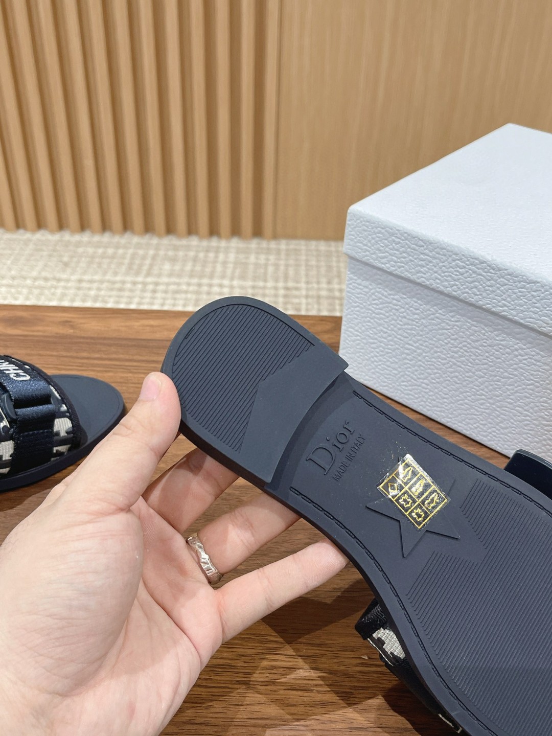 DIOR原單高仿魔術貼涼鞋 原版購入