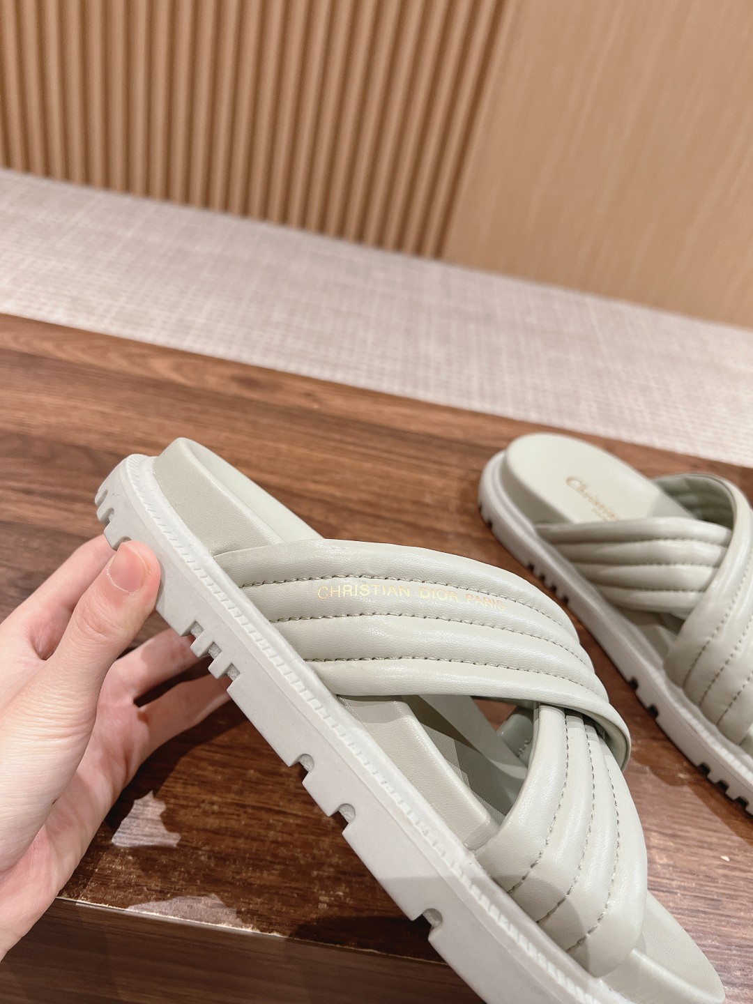 DIOR迪奧頂級復刻最新款懶人拖鞋超級精美好看