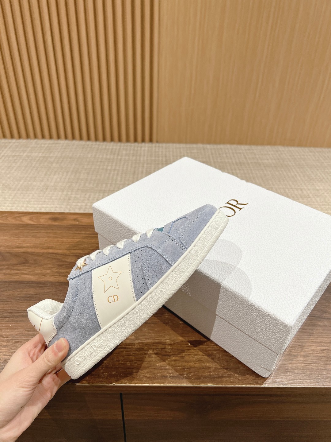 DIOR一比一復刻真皮女款運動休閒鞋 四級可穿