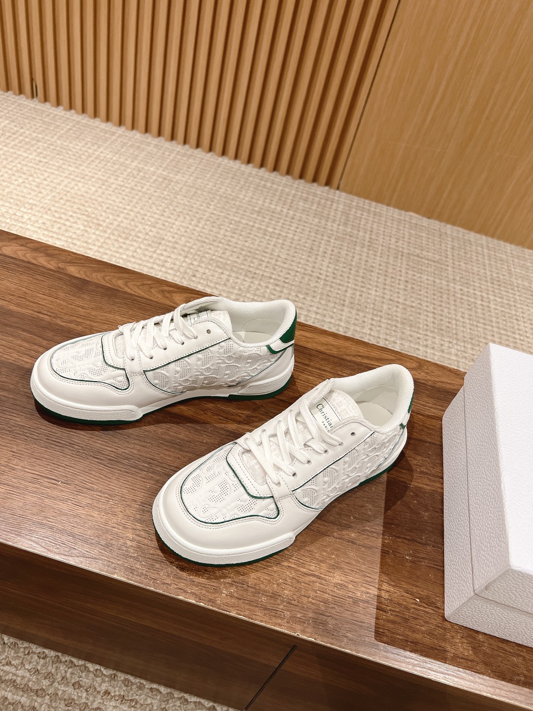 DIOR高仿one系列小白鞋女款真皮鞋 一比一付款
