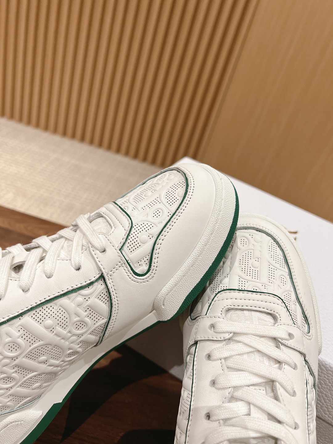 DIOR高仿one系列小白鞋女款真皮鞋 一比一付款