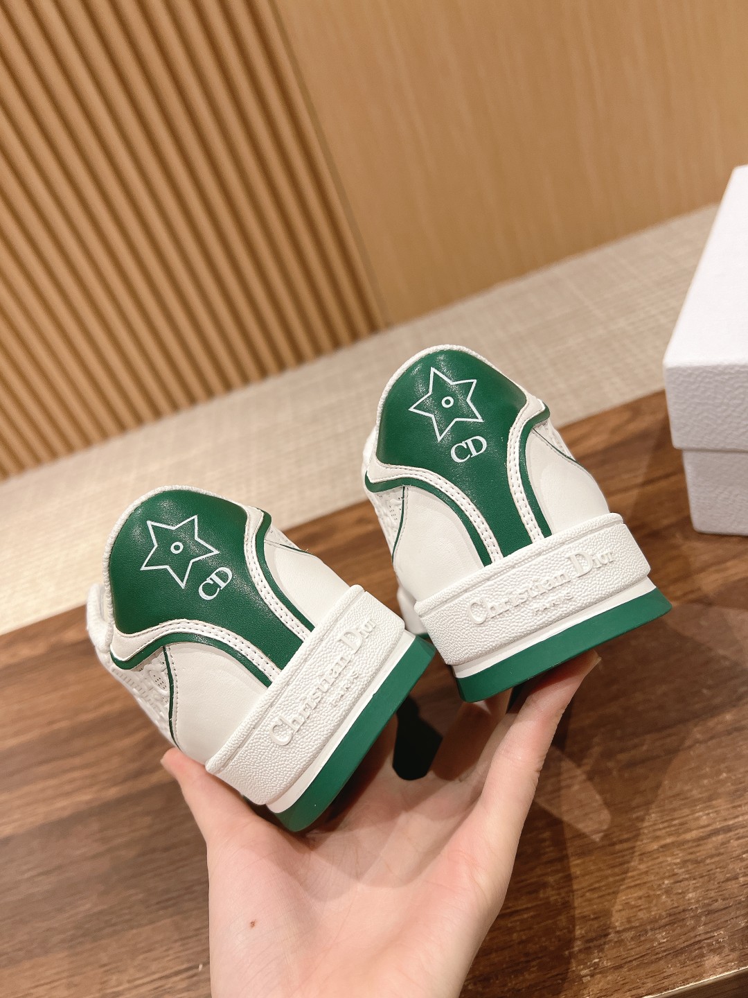 DIOR高仿one系列小白鞋女款真皮鞋 一比一付款