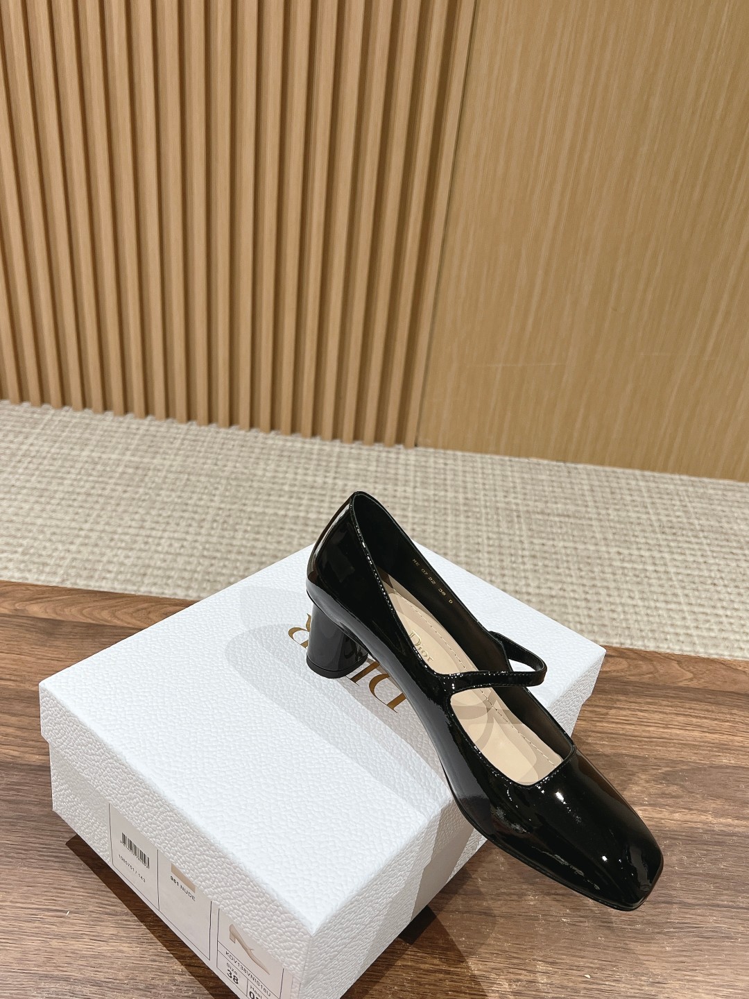 DIOR高仿莆田鞋小方頭鞋子 女款