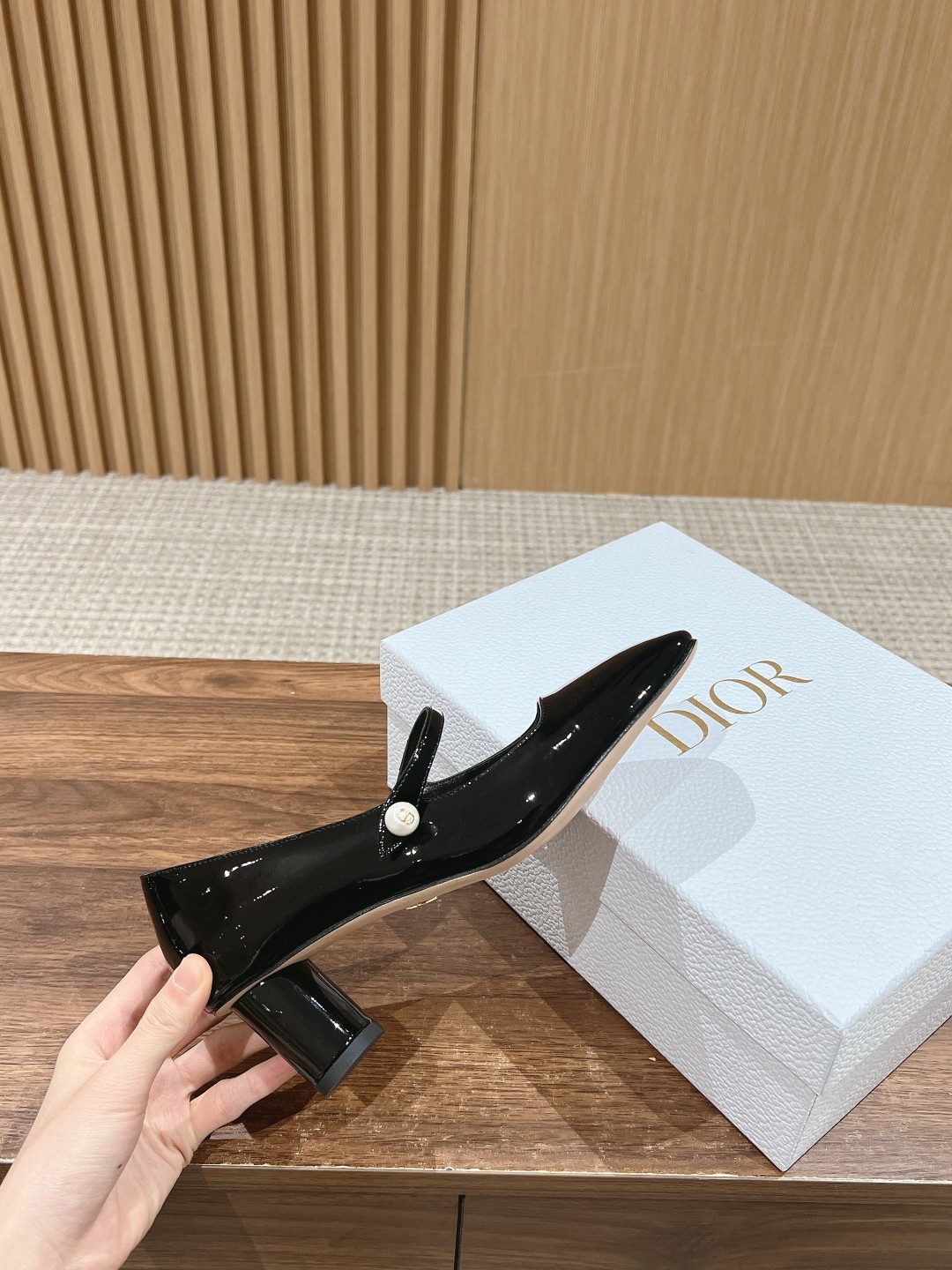 DIOR高仿莆田鞋小方頭鞋子 女款