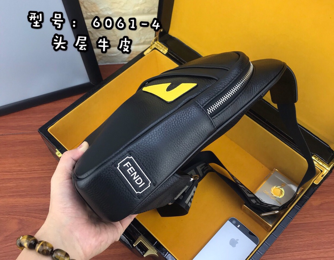 獨家精品原單芬迪胸包 斜挎包