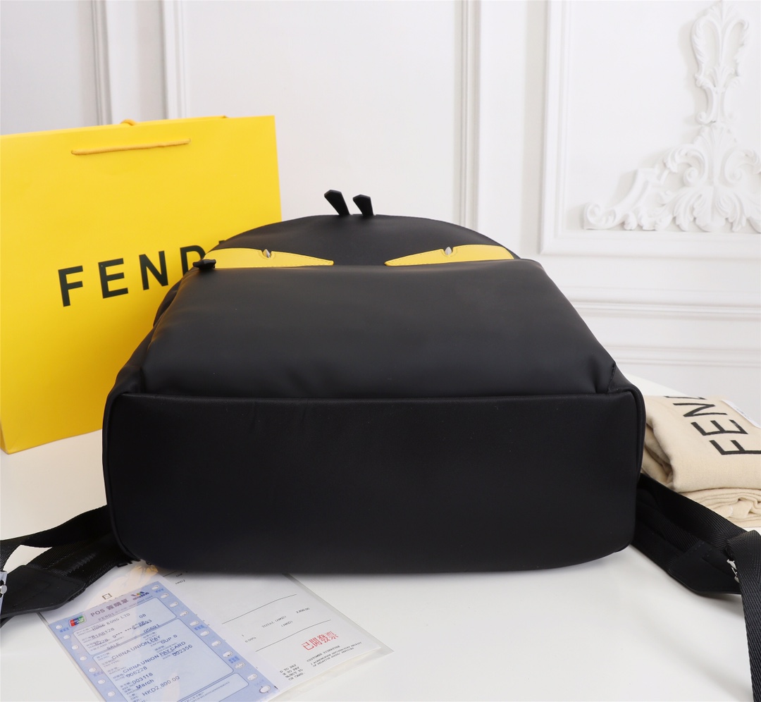 原單精品包包芬迪7vz042A2FTFOKUR背包專櫃同步