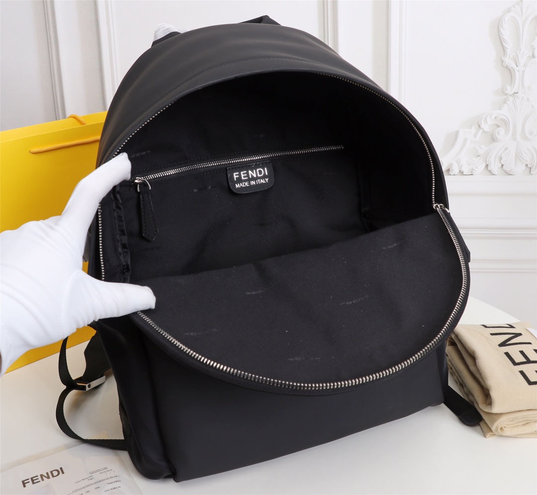 原單精品包包芬迪7vz042A2FTFOKUR背包專櫃同步