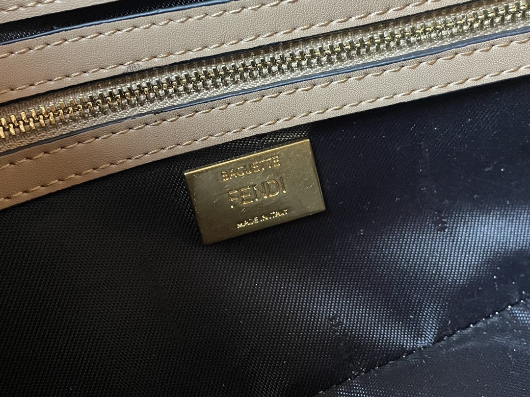限量款頂級復刻Fendi法棍包包 新品