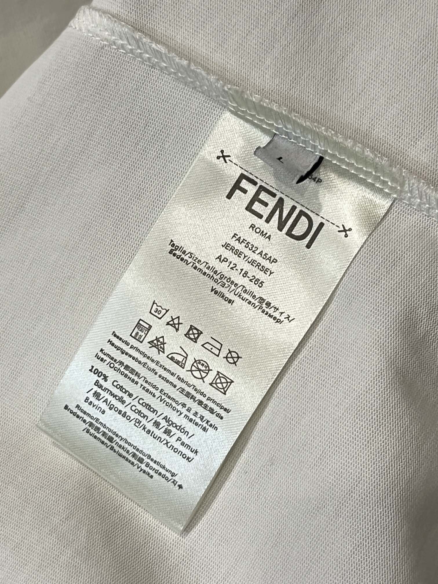 高端復刻Fendi芬迪一比一專櫃同步短袖T恤純棉短袖男裝
