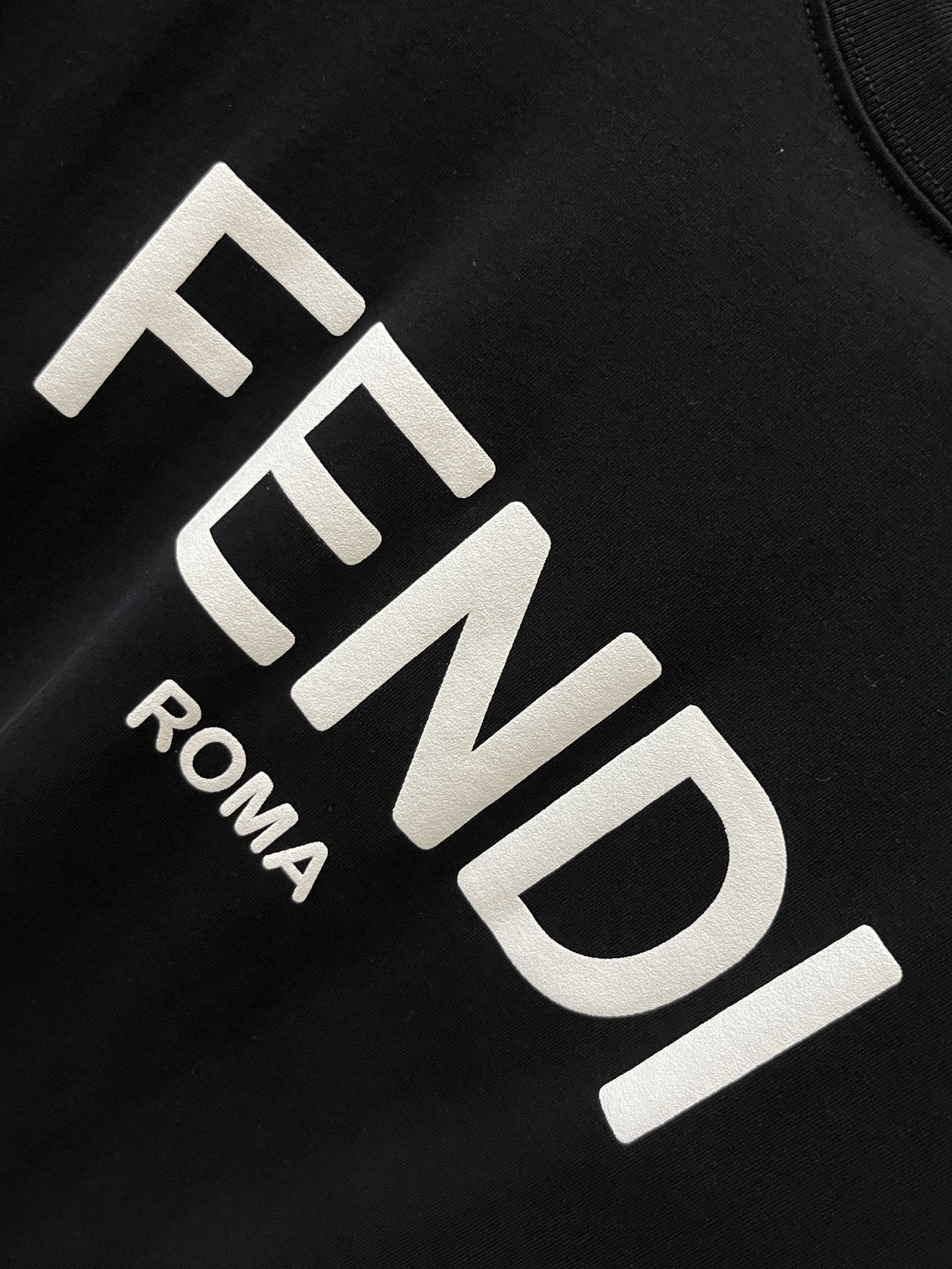 Fendi芬迪高仿最高版本純棉印花logo短袖T恤 專櫃同步男裝