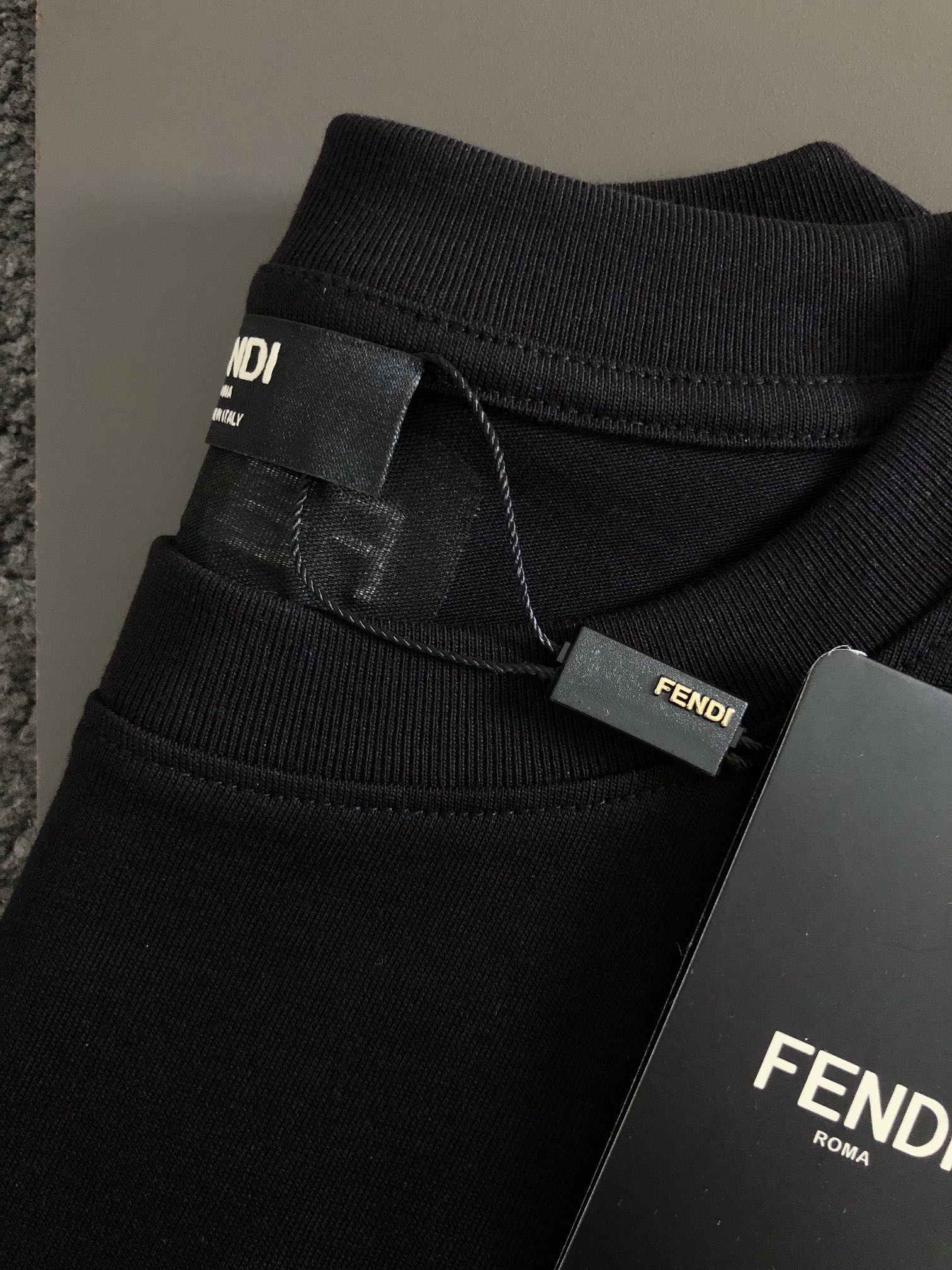 專櫃同步Fendi高仿圓領短袖T恤純棉印花小怪獸