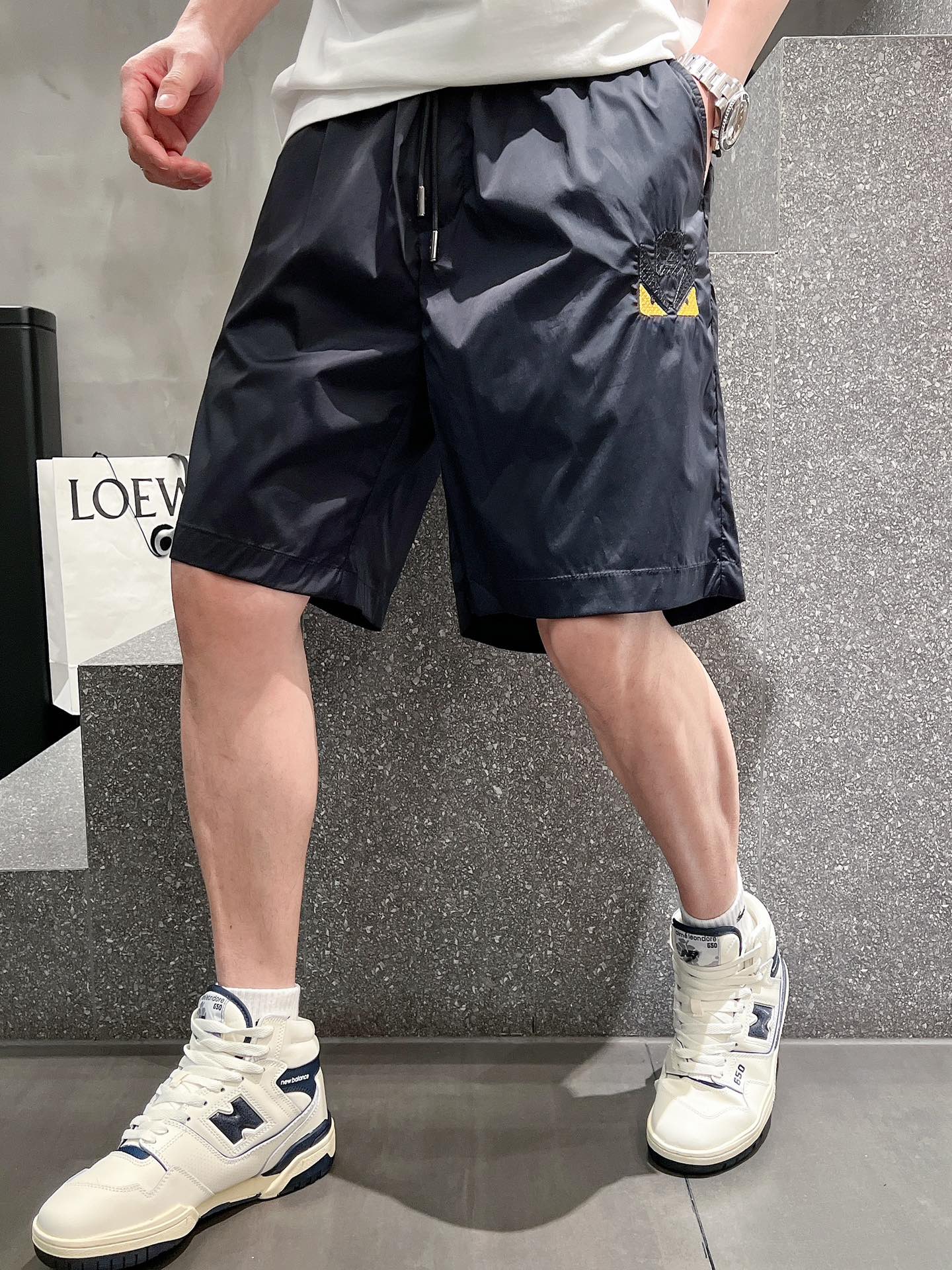 專櫃同步 男女同款 高仿芬迪Fendi五分休閒褲 短褲 男裝