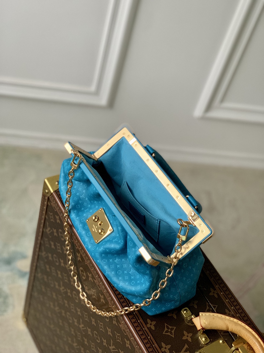 M22325Louis VuittonMonogram Clutch 高仿原單包包真皮皮質