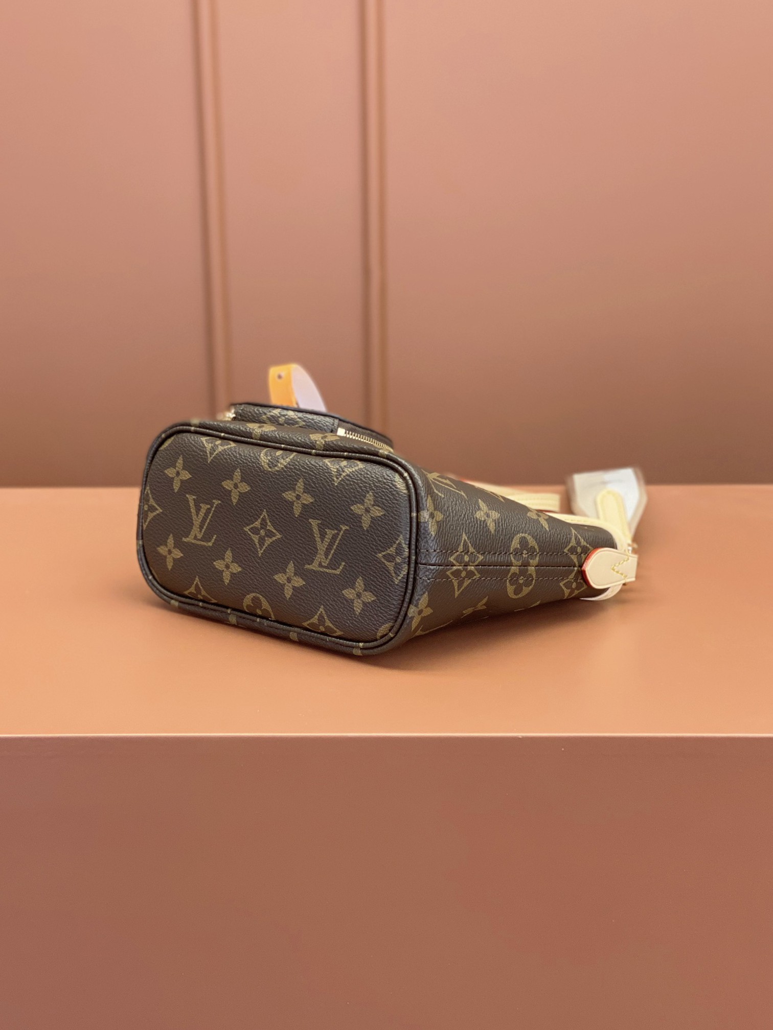頂級高仿M46705LV A級手袋手提包