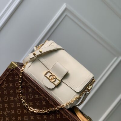 Dauphine Soft M25050Louis Vuitton 中號手袋高仿包包