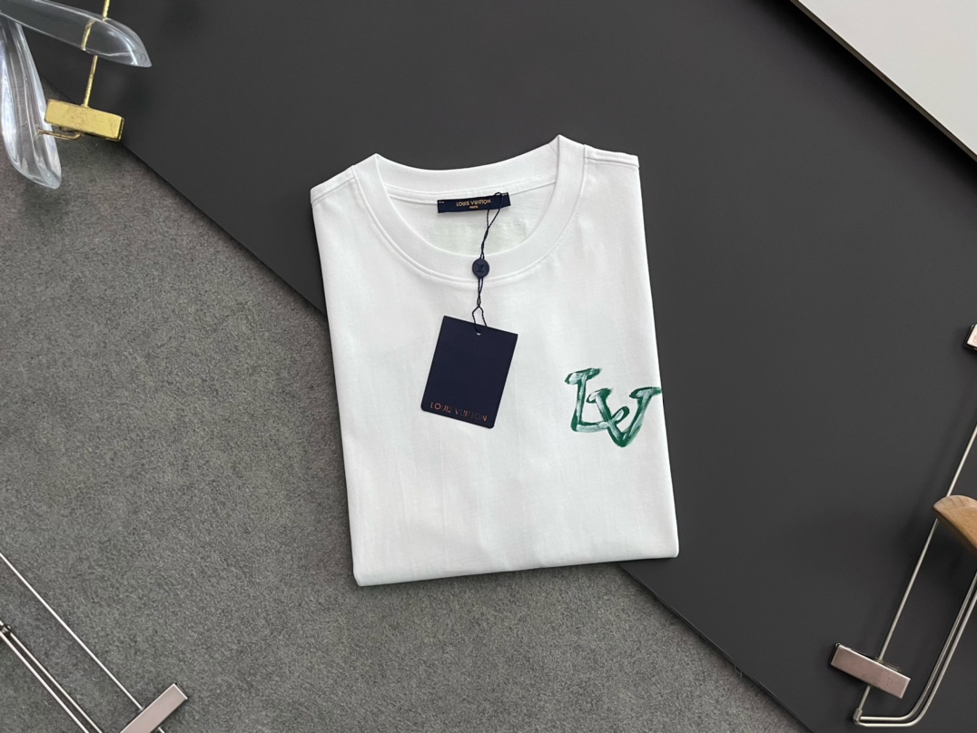 獨家精品路易威登LV高仿精品衣服男裝短袖T恤