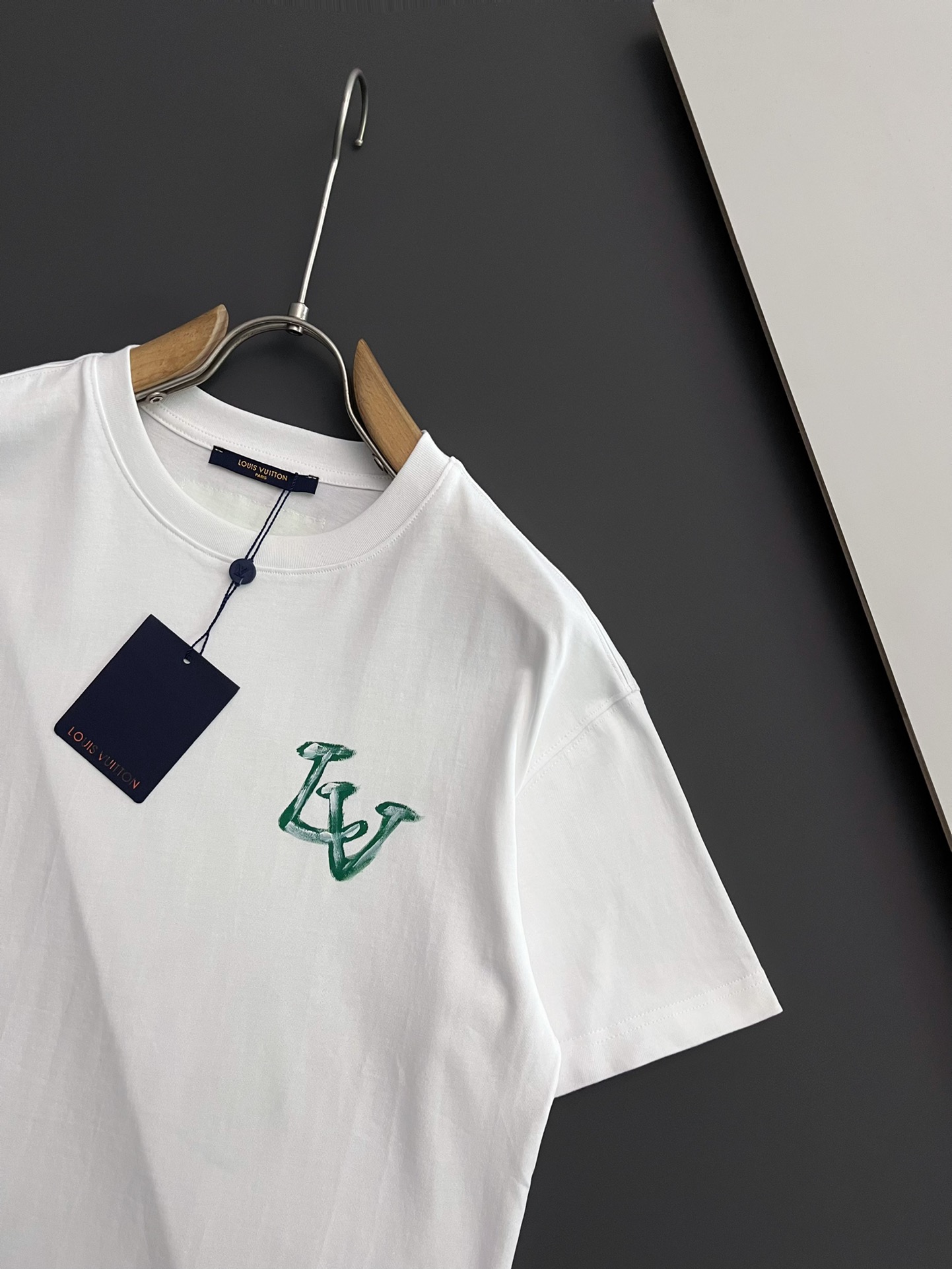 獨家精品路易威登LV高仿精品衣服男裝短袖T恤