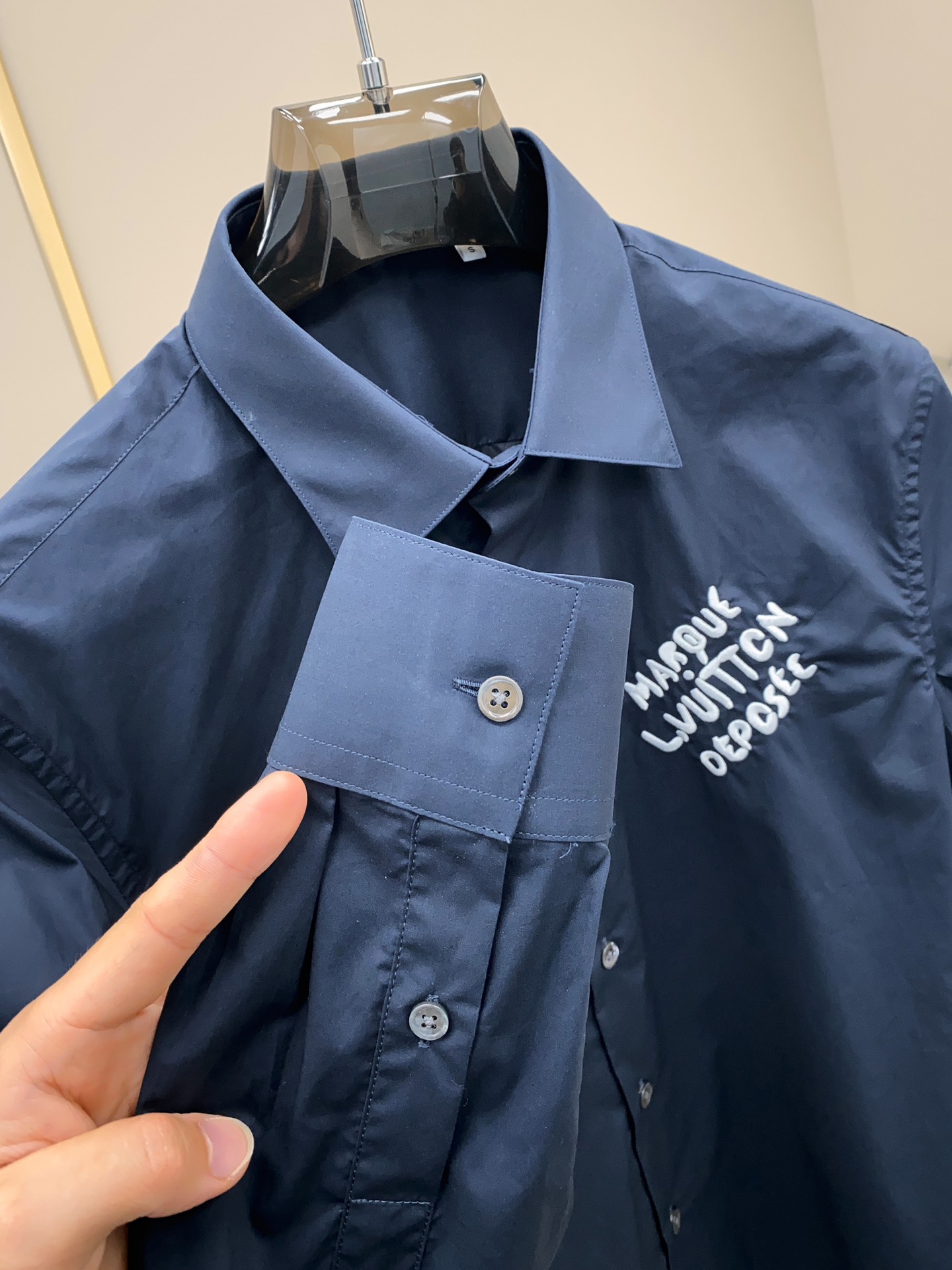 頂級字母刺繡LV高仿路易威登純棉長袖襯衣男裝衣服