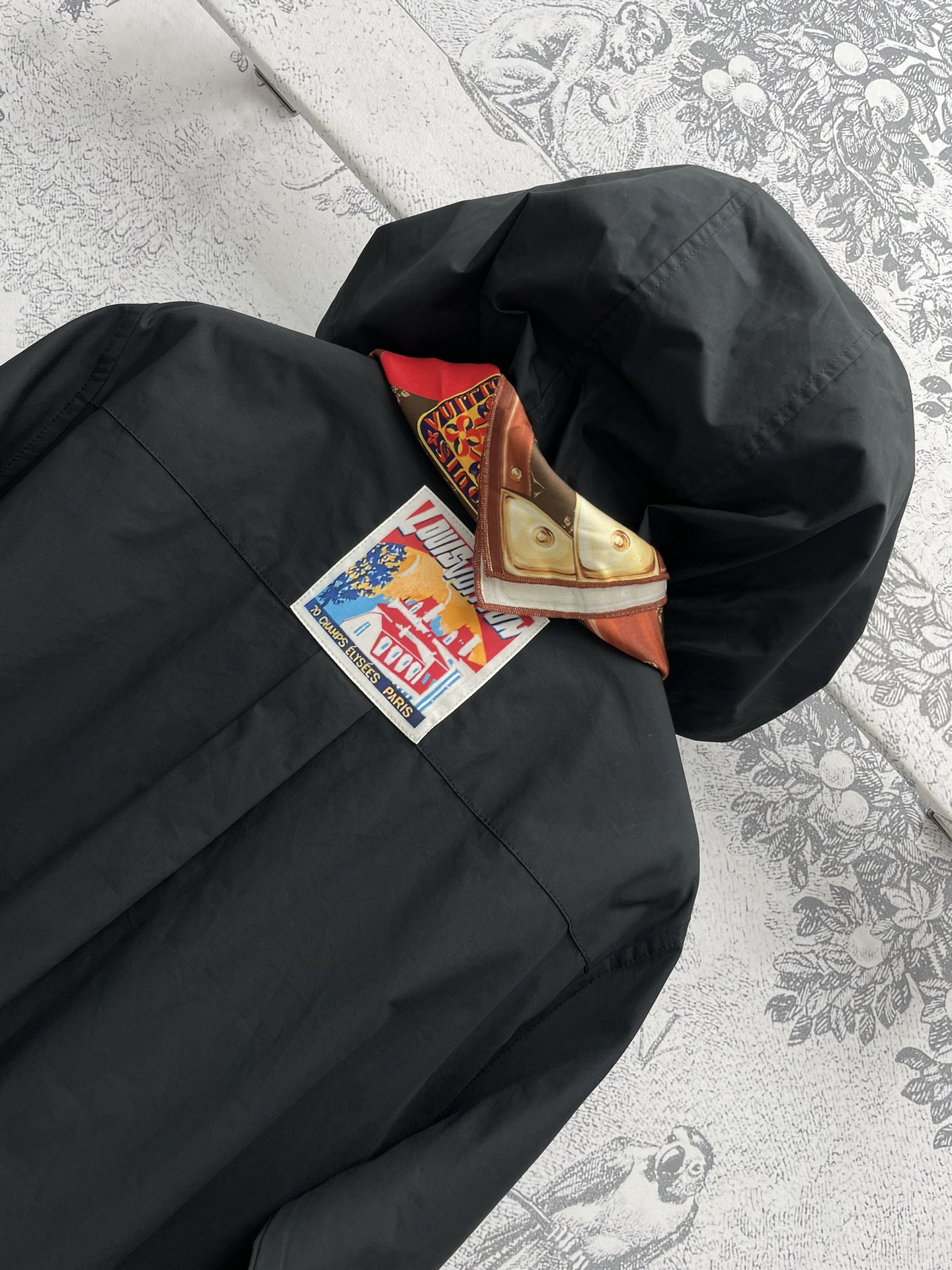 頂級高仿一比一原單中長款LV連帽開衫外套薄款
