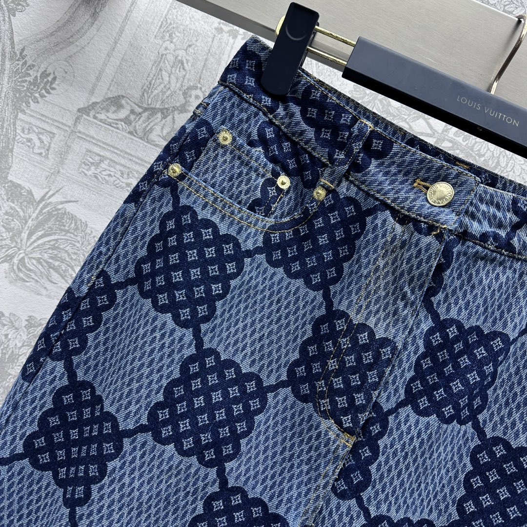 高仿LV衣服新品上架盤棋格直筒牛仔褲定制面料