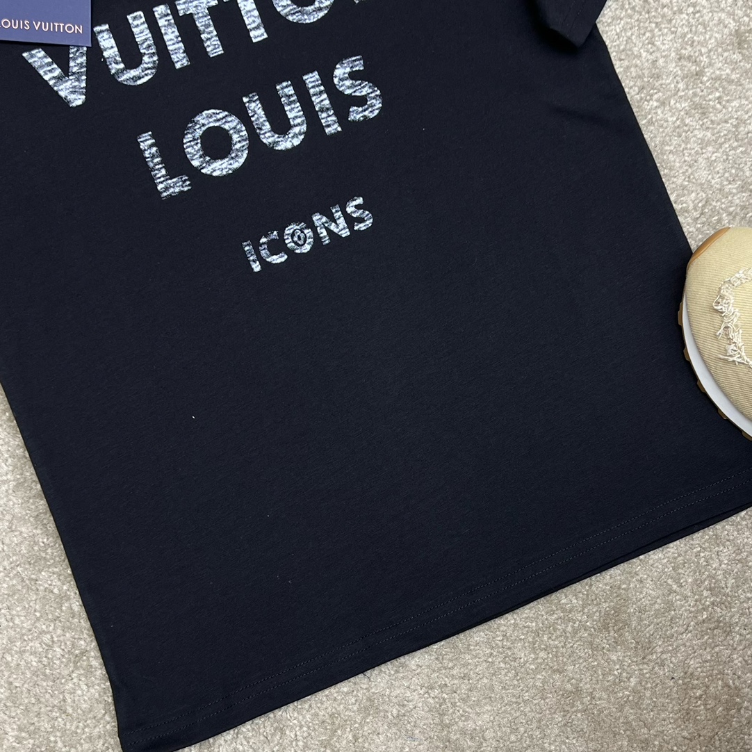 Louis Vuitton高仿LV字母印花男女同款短袖T恤