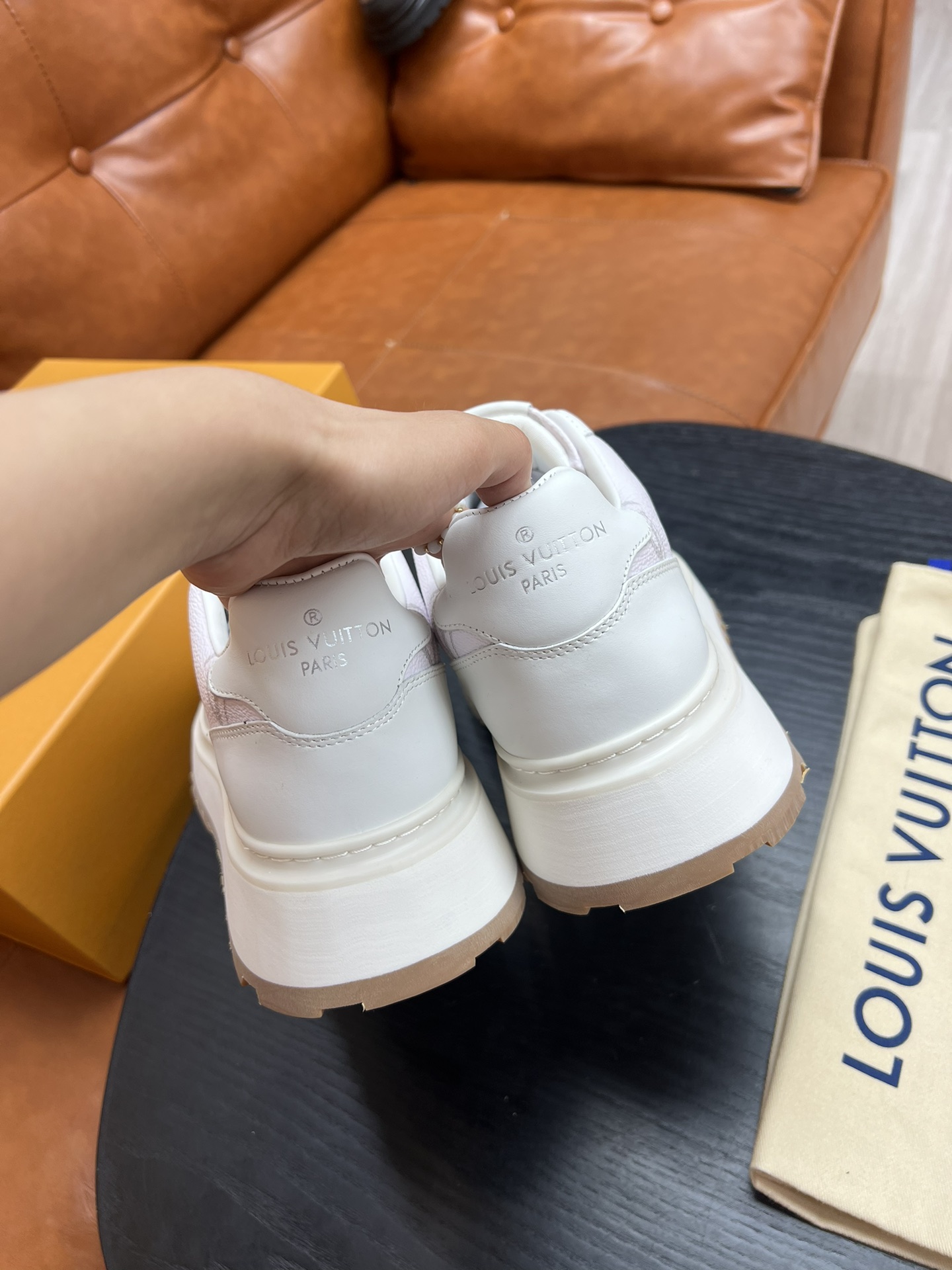 Louis Vuitton官網同步原版品質運動休閒鞋小白鞋