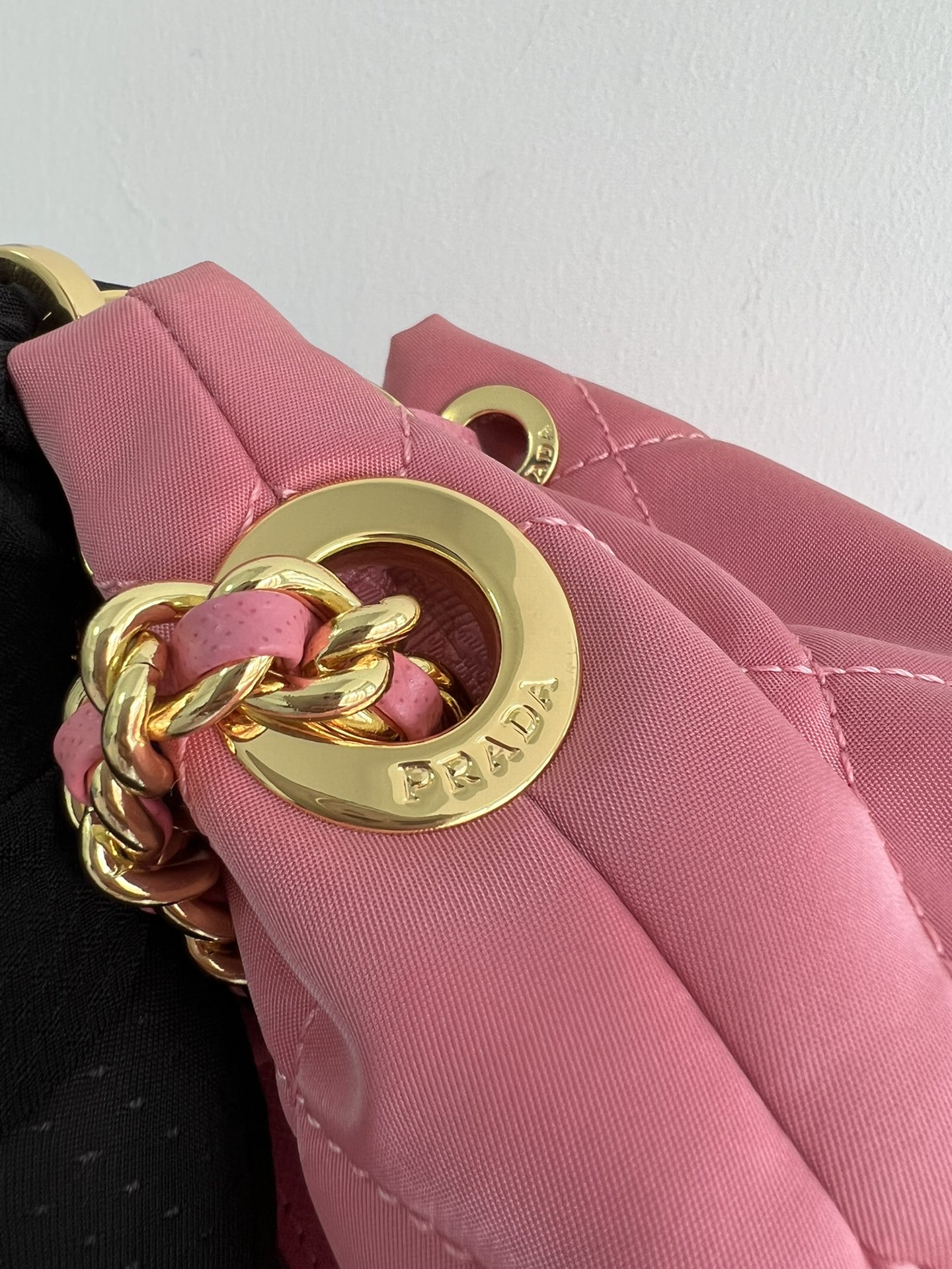 1比1複刻普拉達包包 Prada Re-Edition 1995 Chaîne Re-Nylon 肩背袋 紅