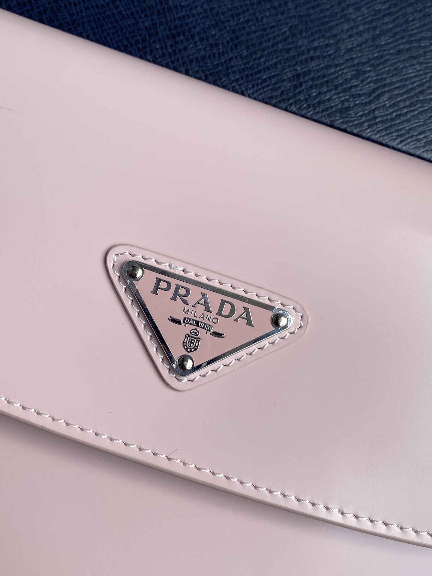 高仿原單普拉達包包 Prada Cleo 亮面皮革單肩包 腋下包 粉紅