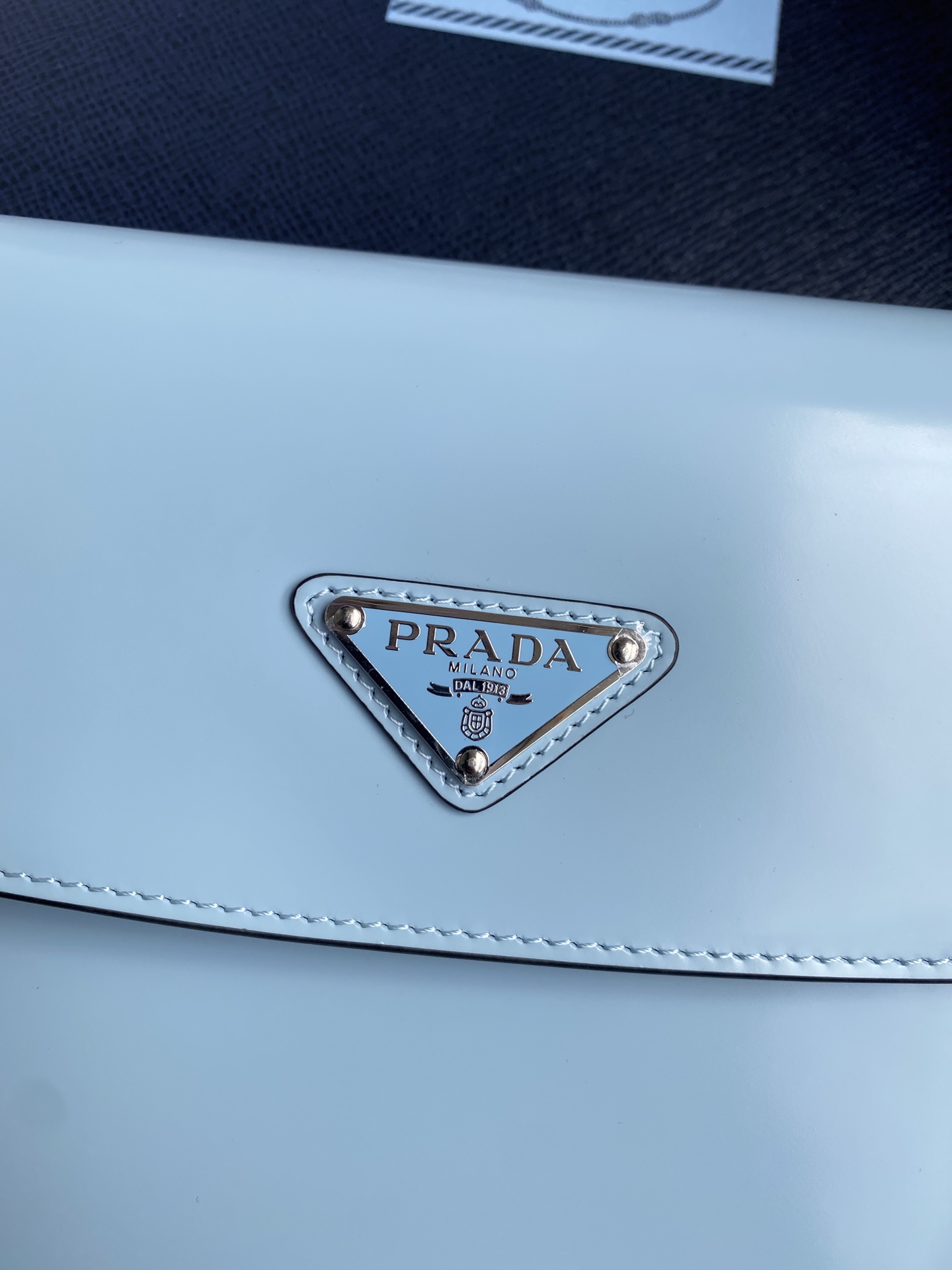 高仿原單普拉達包包 Prada Cleo 亮面皮革單肩包 腋下包 淺藍