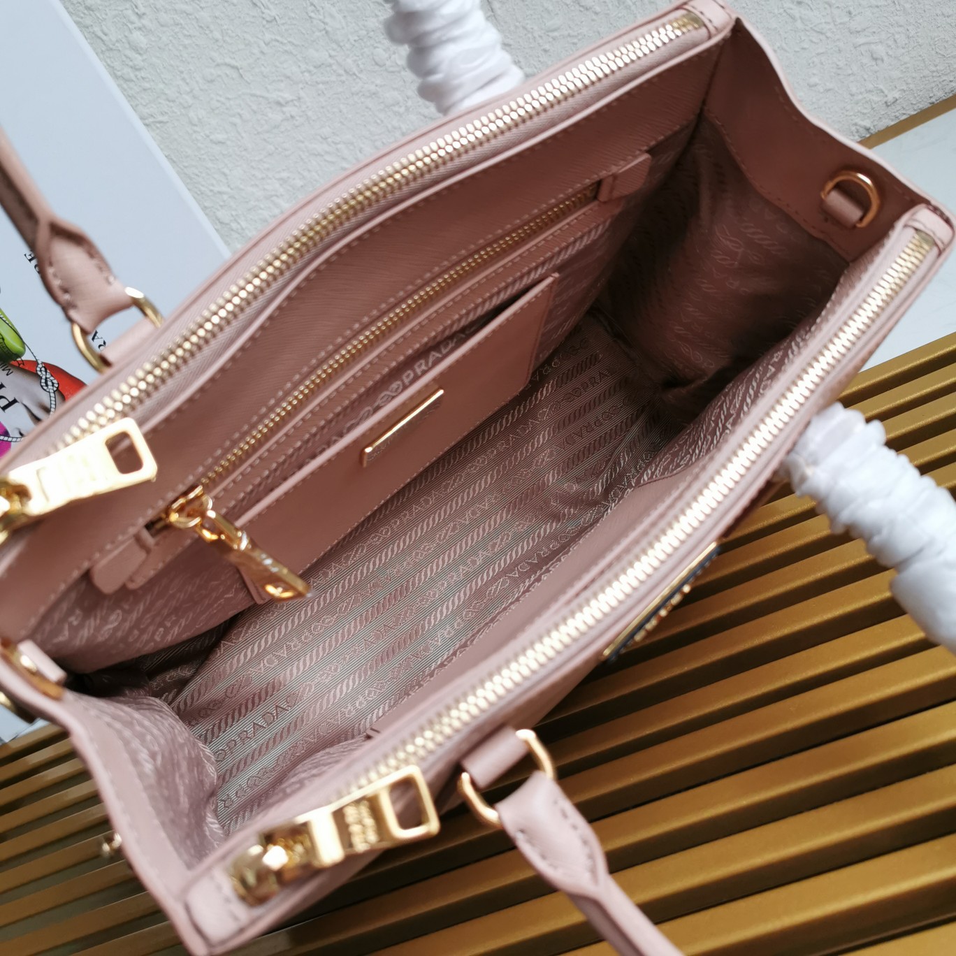 複刻普拉達包包 中號Prada Galleria Saffiano皮革手袋 殺手包 杏色