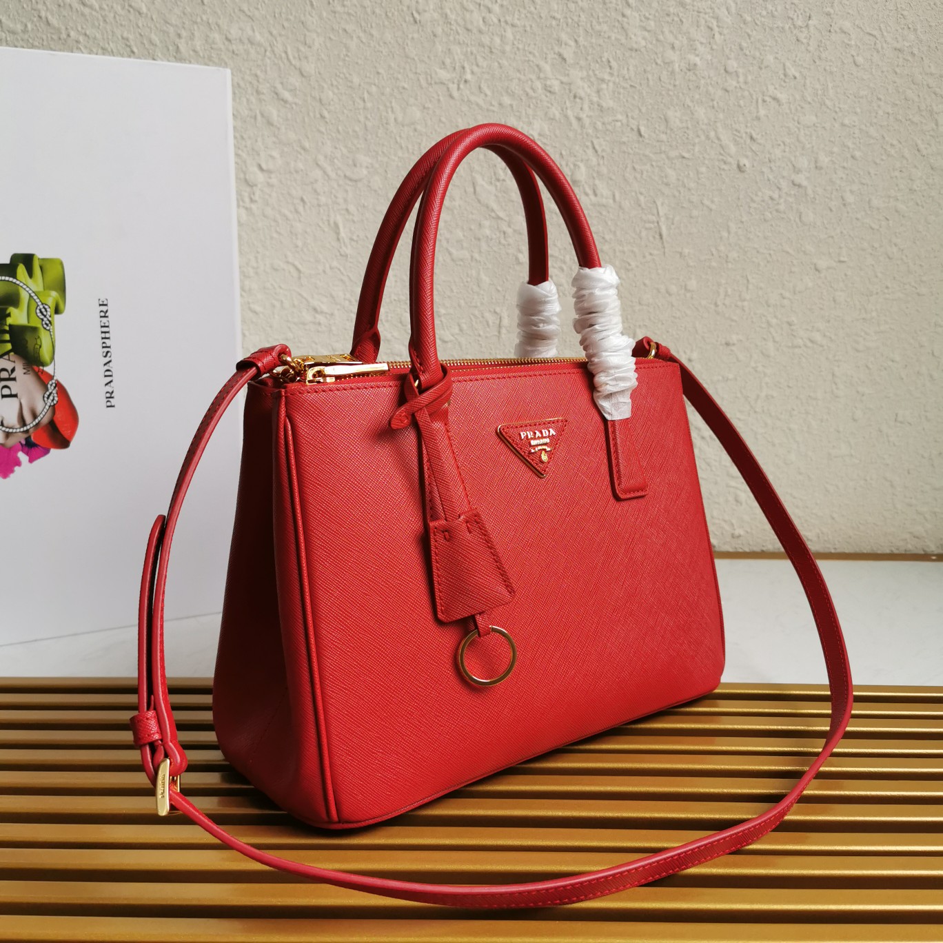 複刻普拉達包包 中號Prada Galleria Saffiano皮革手袋 殺手包 紅色
