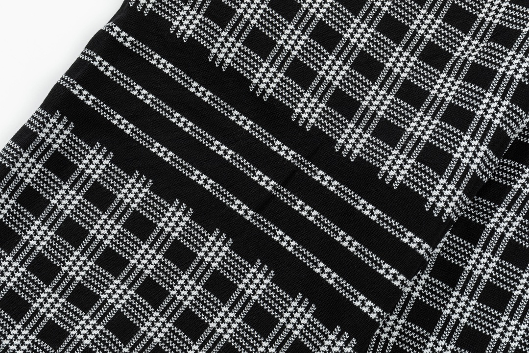 Thom Browne 2024經典格子高仿男裝短褲